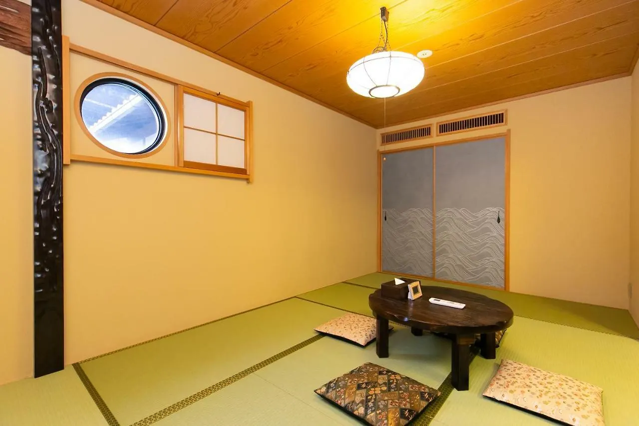 Tsuhana Kyoto Japan