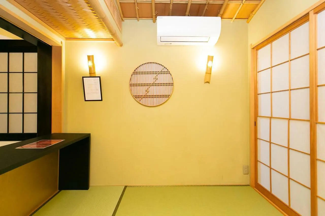 Tsuhana Kyoto 0*,  Japan