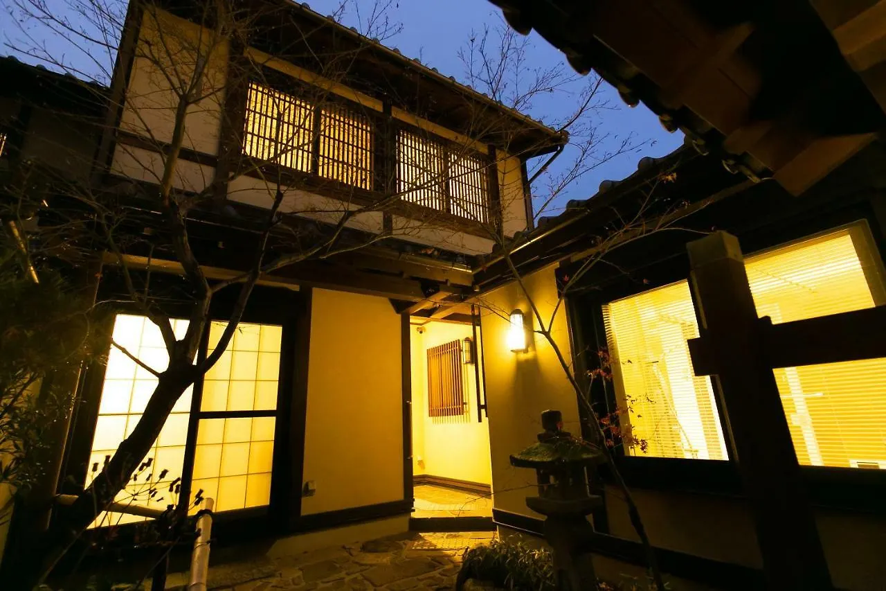 Tsuhana Kyoto