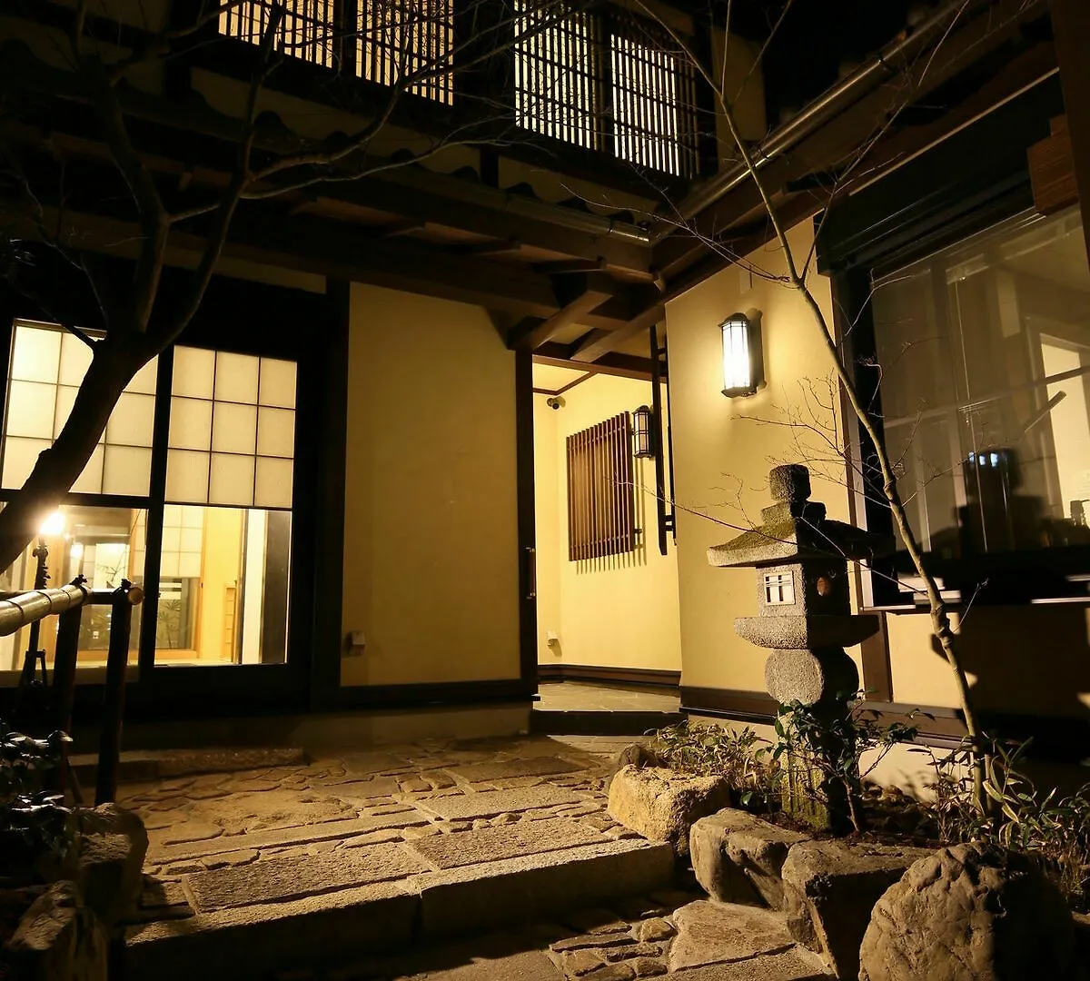Tsuhana Kyoto 0*,